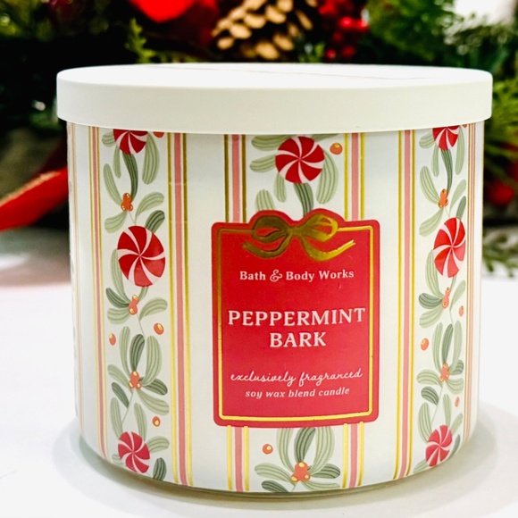 PEPPERMINT BARK 3 Wick Candle - Picture 1 of 3
